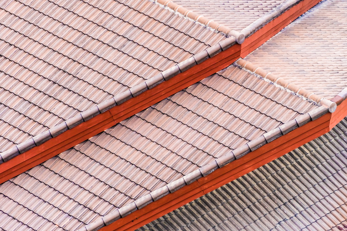 Four Benefits of Soft Washing Your Roof