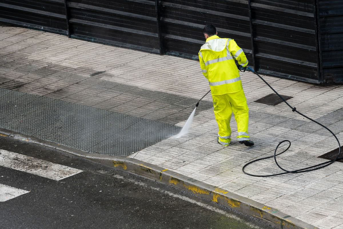 Four Reasons for Routine Parking Lot Pressure Washing