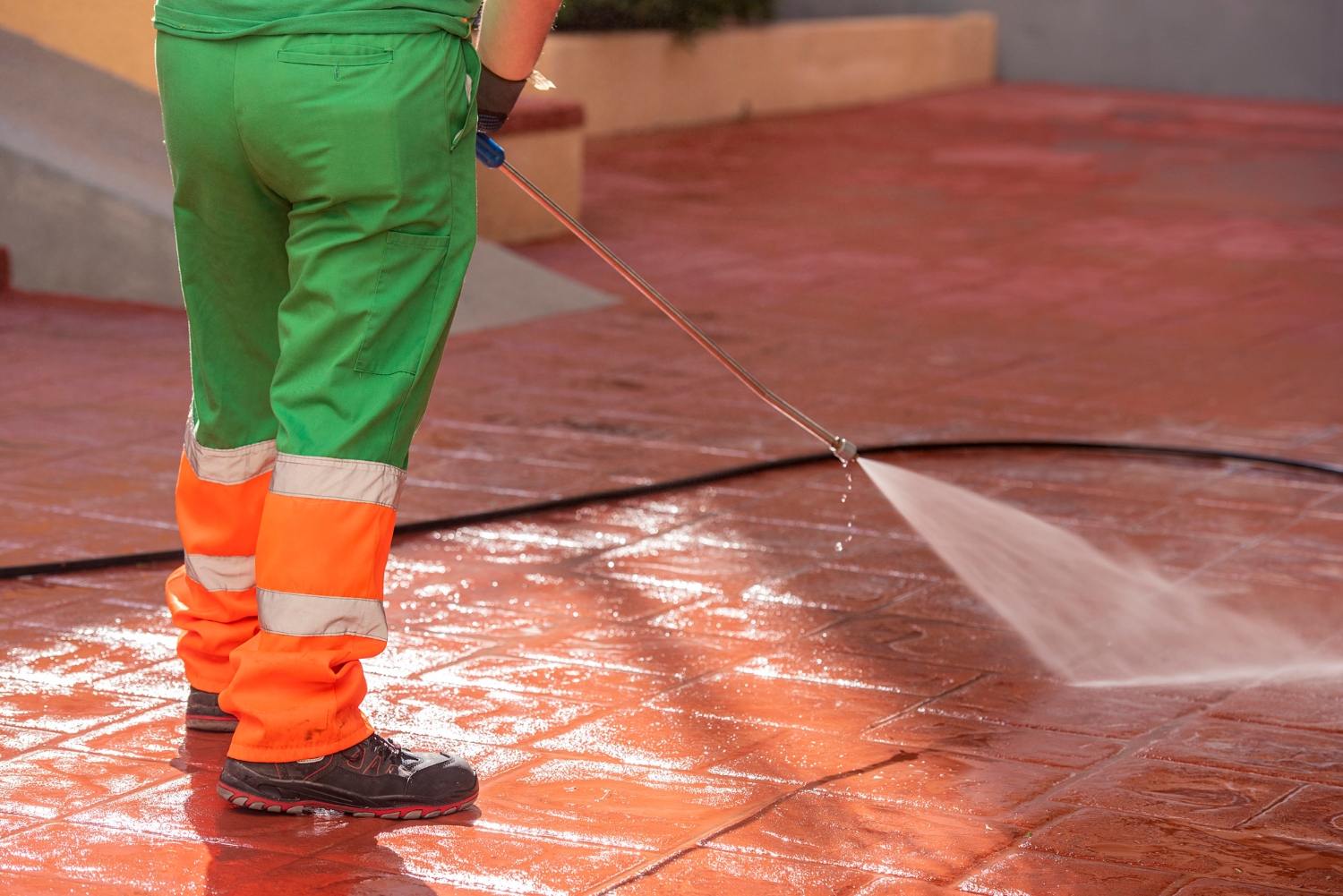 Four Reasons to Hire a Professional to Handle Your Pressure Washing