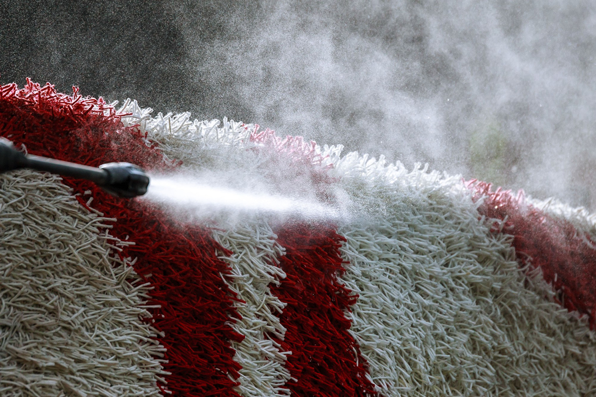 How to Clean an Area Rug With a Pressure Washer