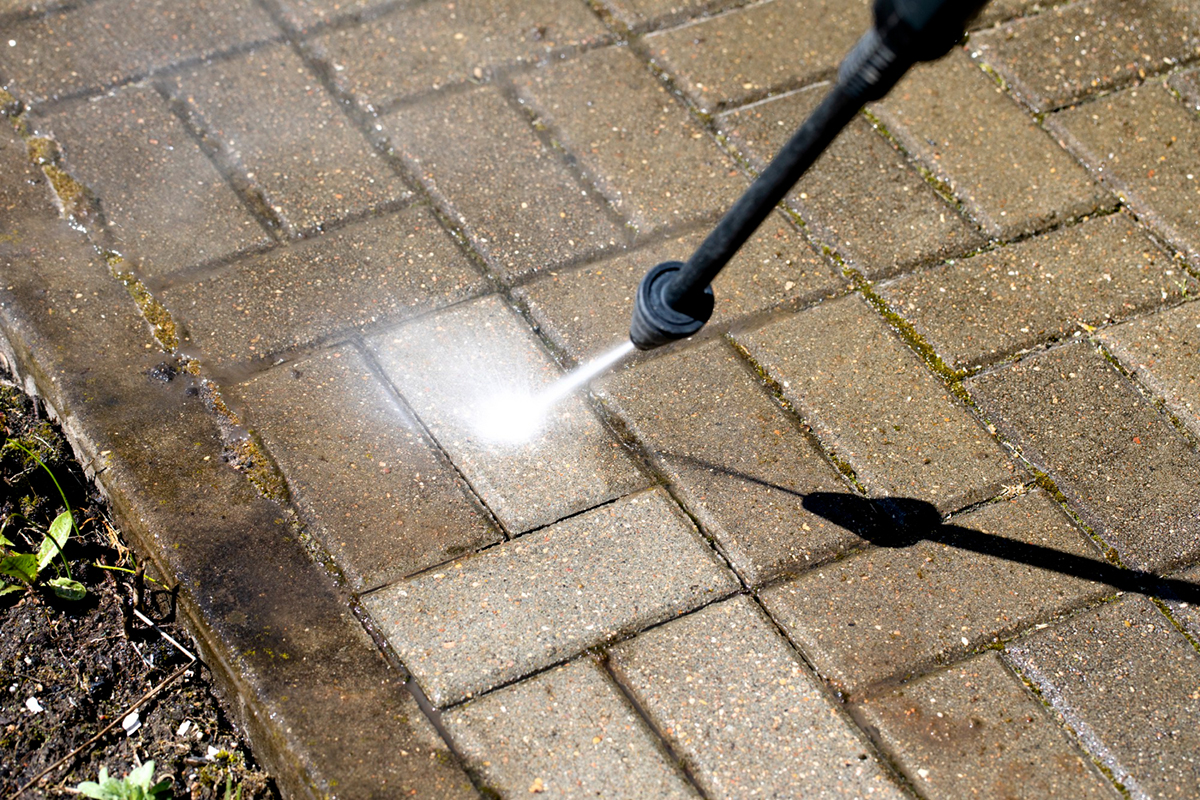 How To Pressure Wash Mold On Concrete